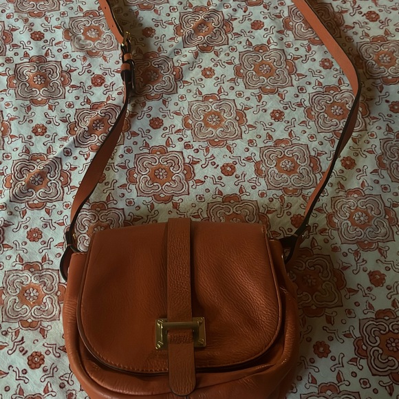 Henri Bendel New York Hermes Orange - Gently Worn $100 - Picture 2 of 5